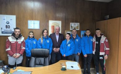 Общината подкрепя електромобилния тим на Чепеларе за Shell Eco Marathon