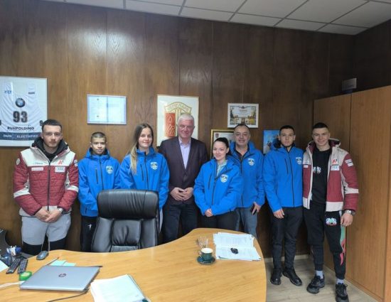 Община Чепеларе подкрепя електромобилния отбор за Shell Eco Marathon