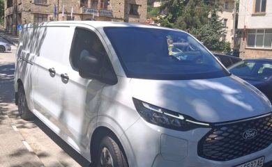Община Чепеларе се сдоби с нов електромобил за социални услуги