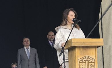 Цветелина Бориславова уважи празника на Чепеларе