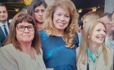 Анелия Хаджиева oт Доспат с отличие по време на прием при Президента