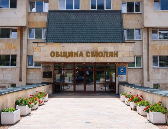 Вдигат заплатите на селските кметове в Община Смолян