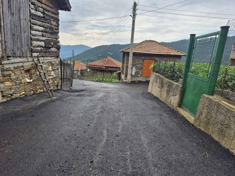 Девинското село Осиково вече има обновени улици и нов водопровод