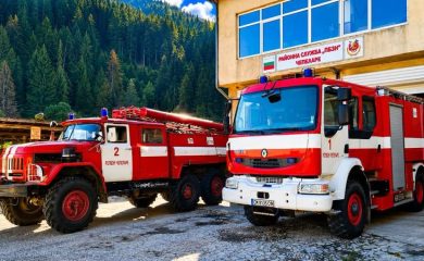 Община Чепеларе закупи противопожарно облекло и оборудване
