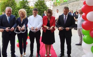 Нов физкултурен салон за учениците в Мадан