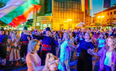 Около 60 хиляди човека посетиха колоритния фестивал в Неделино
