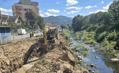 Укрепват бреговете на река Девинска с природосъобразни решения
