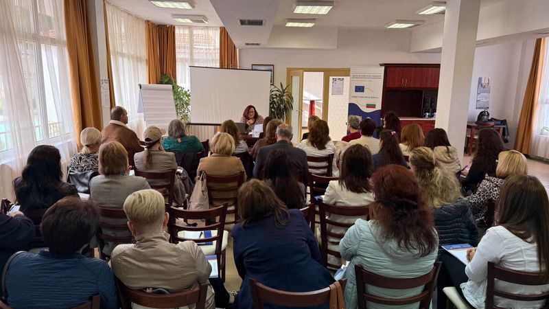 В Смолян се проведе практикум за работа с деца и семейства в риск