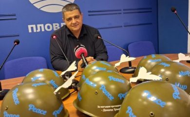 Китай благодари на кмета на Забърдо за подаръка и мирния жест