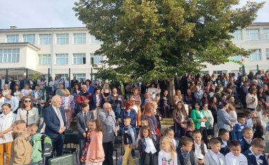 228 първокласници прекрачиха прага на училищата в Община Смолян