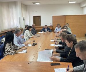 Обсъдиха изграждане на изкуствени неравности по пътищата в област Смолян