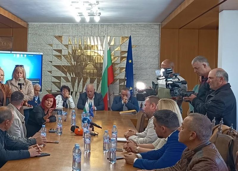 Мелемов: Поемаме ангажимент да асфалтираме участък от аварийния път в Пампорово